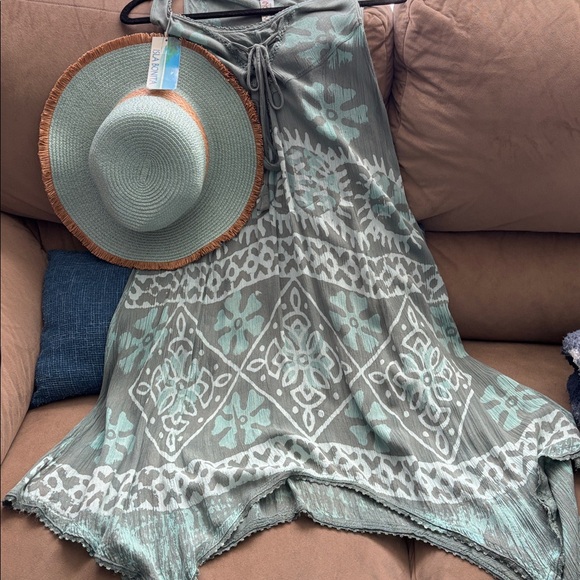 India Boutique Dresses & Skirts - India Boutique Green Sheer Dress with Hat